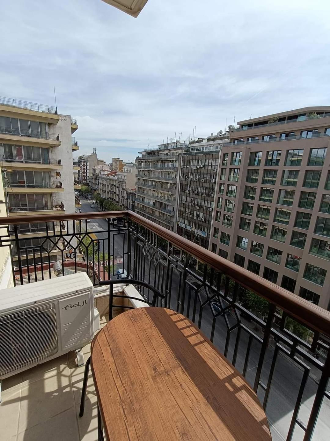 Apartment Luxury Egnatia 9 *